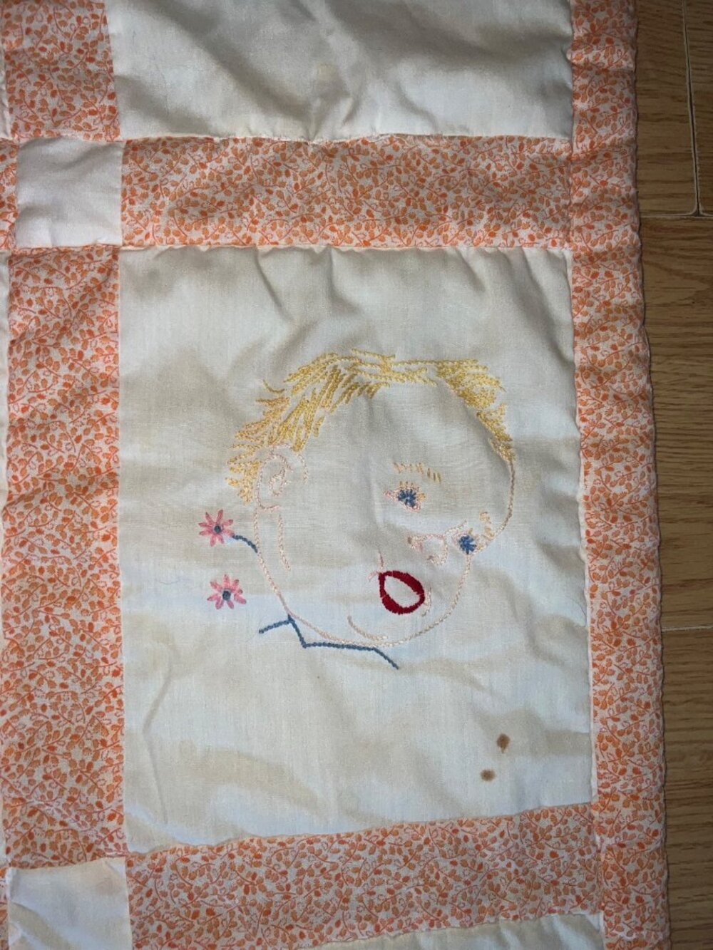 Vintage Handmade Baby Quilt Embroidered Baby Faces Orange Floral Border Unique - Picture 5 of 15